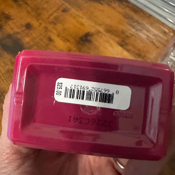 NWT Victorias Secret Bombshell Passion Lotion 8.4fl oz - Picture 3 of 4